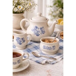 Vintage Pfaltzgraff Classic Yorktowne 3 Pieces-Teapot,Creamer & Sugar No‎ Lid